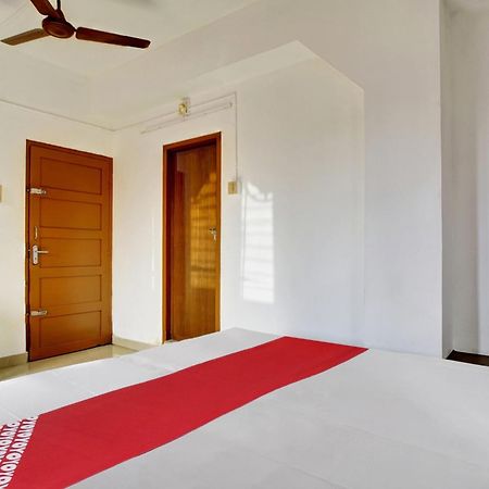 Hotel O Chiyang Hotel Angamaly Exterior photo