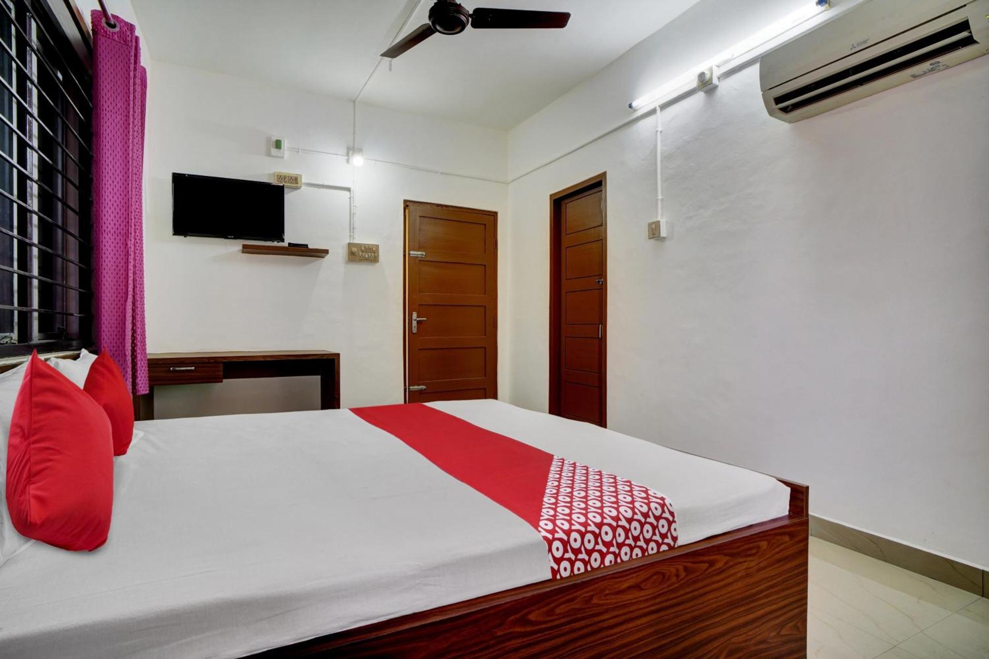 Hotel O Chiyang Hotel Angamaly Exterior photo
